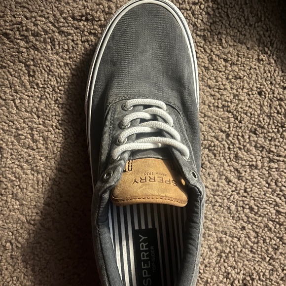 Men’s Sperry Shoes - Picture 2 of 2